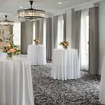 Mills House Charleston, Curio Collection By Hilton