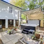 Hot Tub Haven 7 Beds Endless Summer