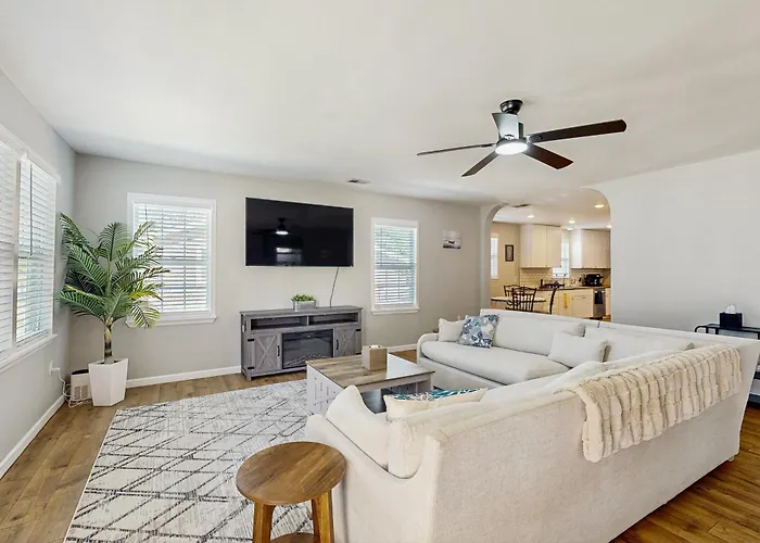 Hanahan Hideaway