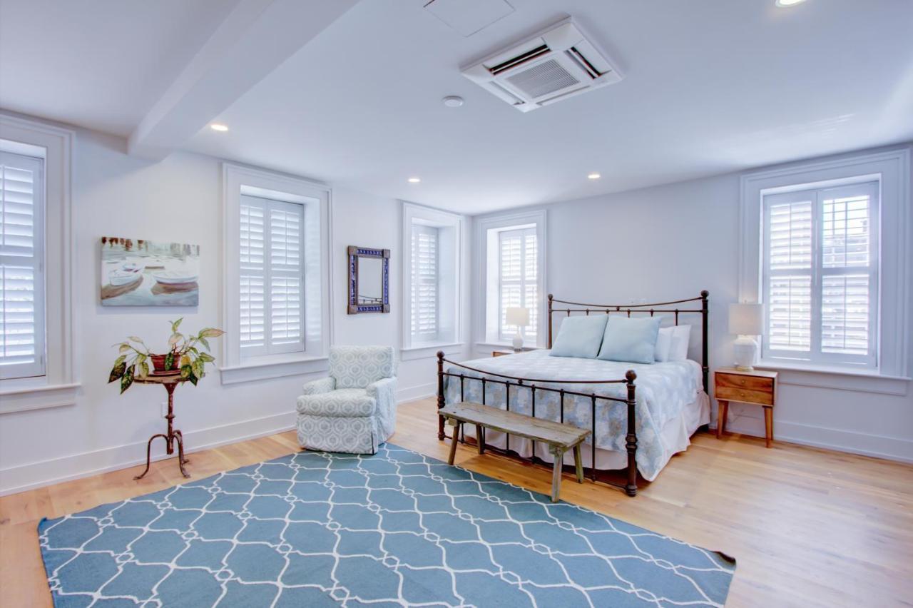 The Chestnut Mansion Apartment