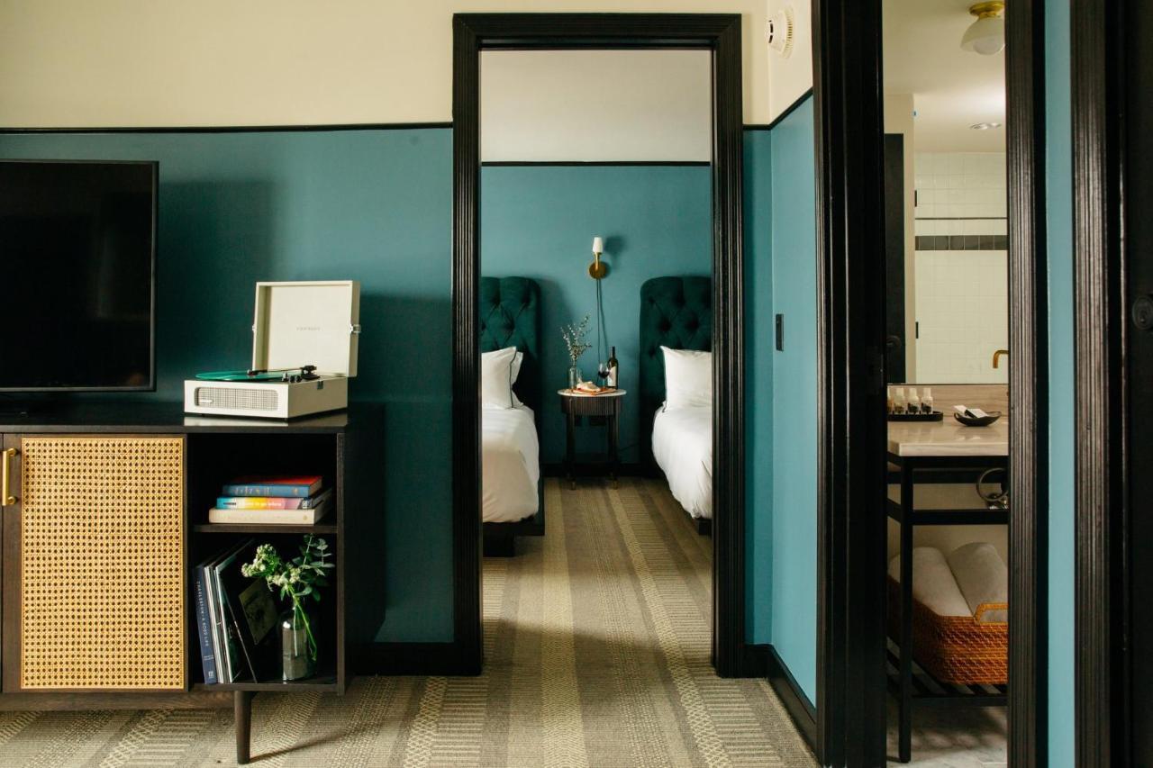 Emeline Hotel 4*