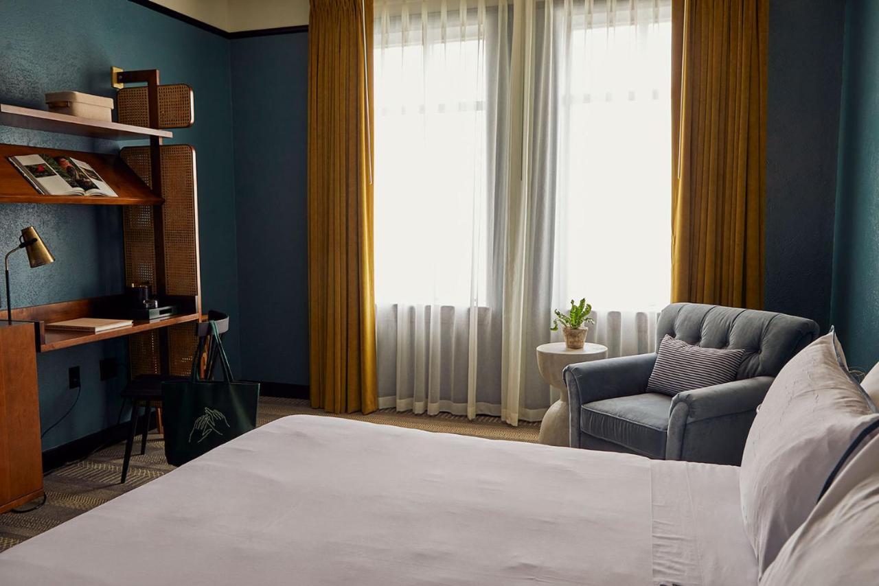 Emeline Hotel Charleston