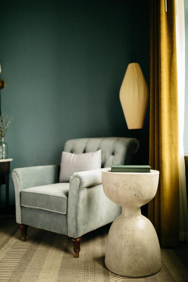 Emeline 4* Charleston