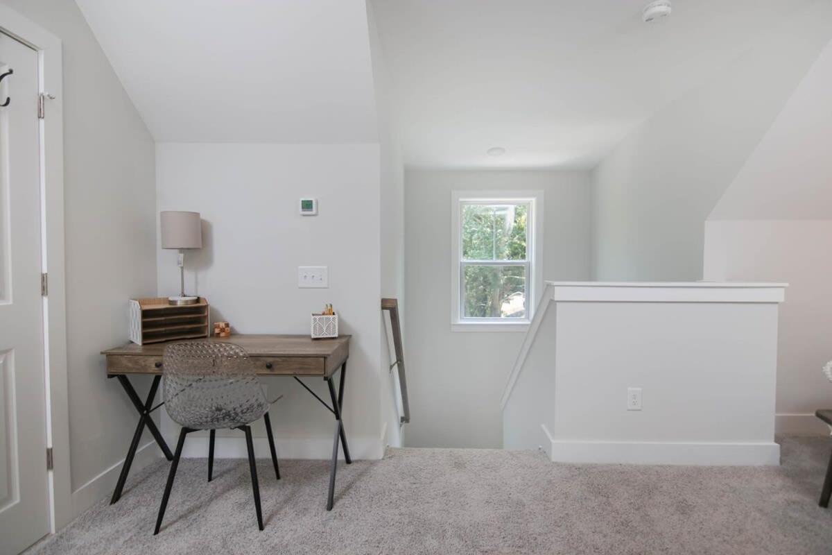 Holiday home Southern Charming New Mins To & Dwntn