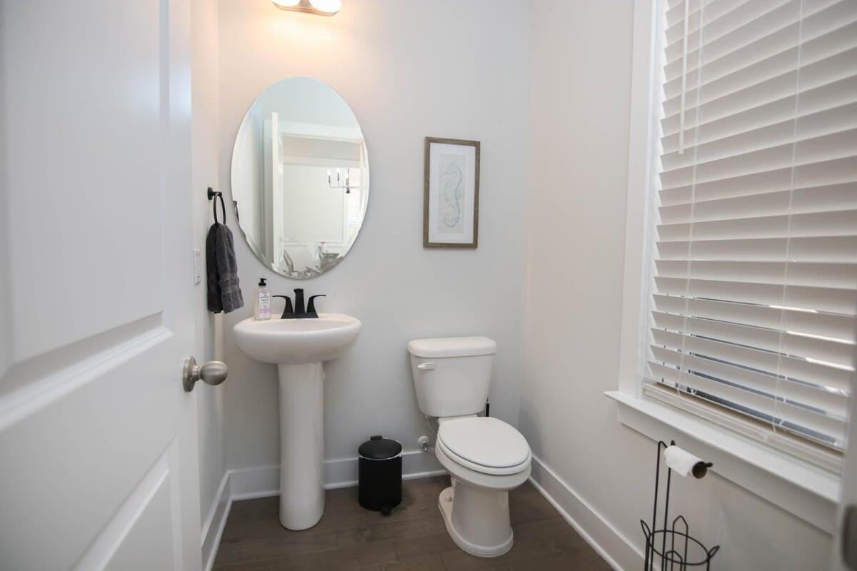 Southern Charming New Mins To & Dwntn Holiday home Charleston