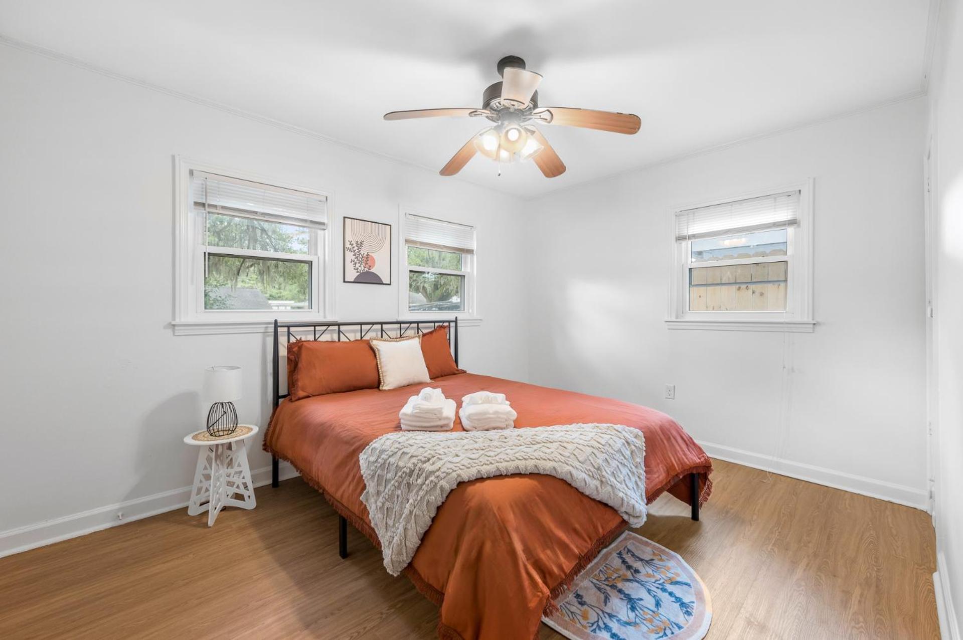 Southern Charm Getaway- 3br In Park Circle Apartment Charleston