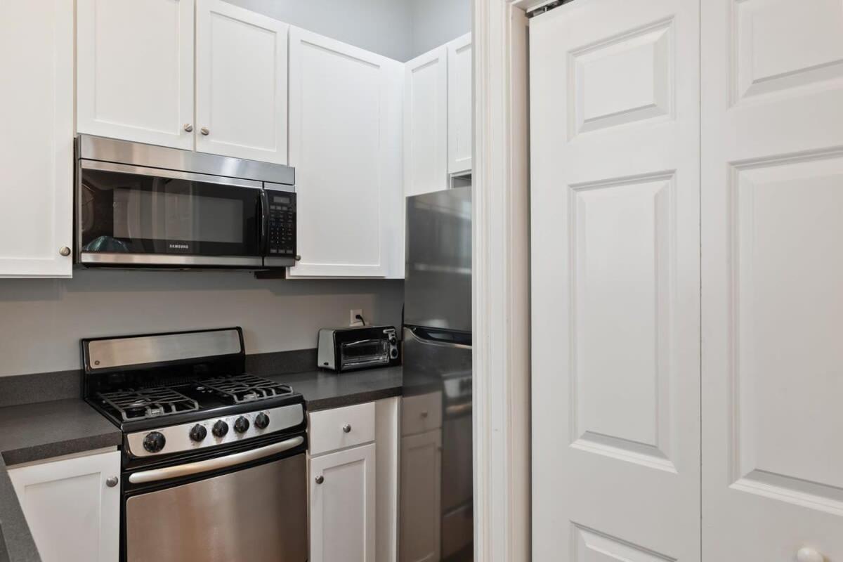 Apartment Spacious And Quiet One Block Off King Street Charleston