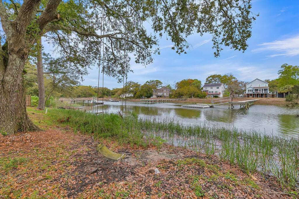 Waterfront Oasis W Ocean Access Holiday home