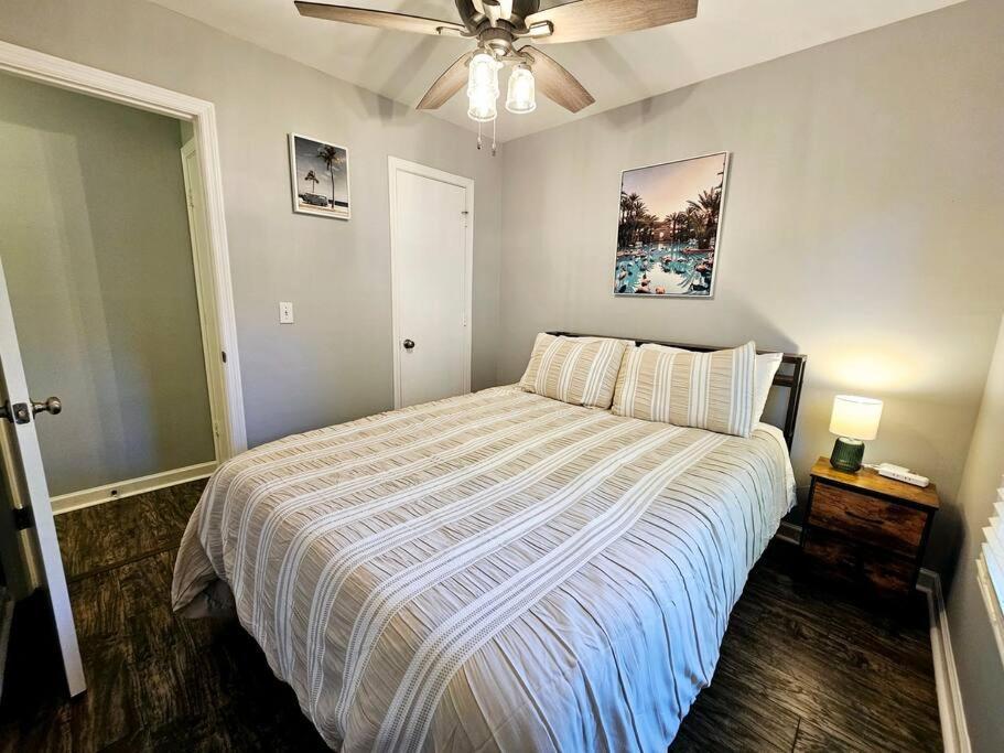 Madrona's Park Circle Place- Fenced & Convenient * Charleston