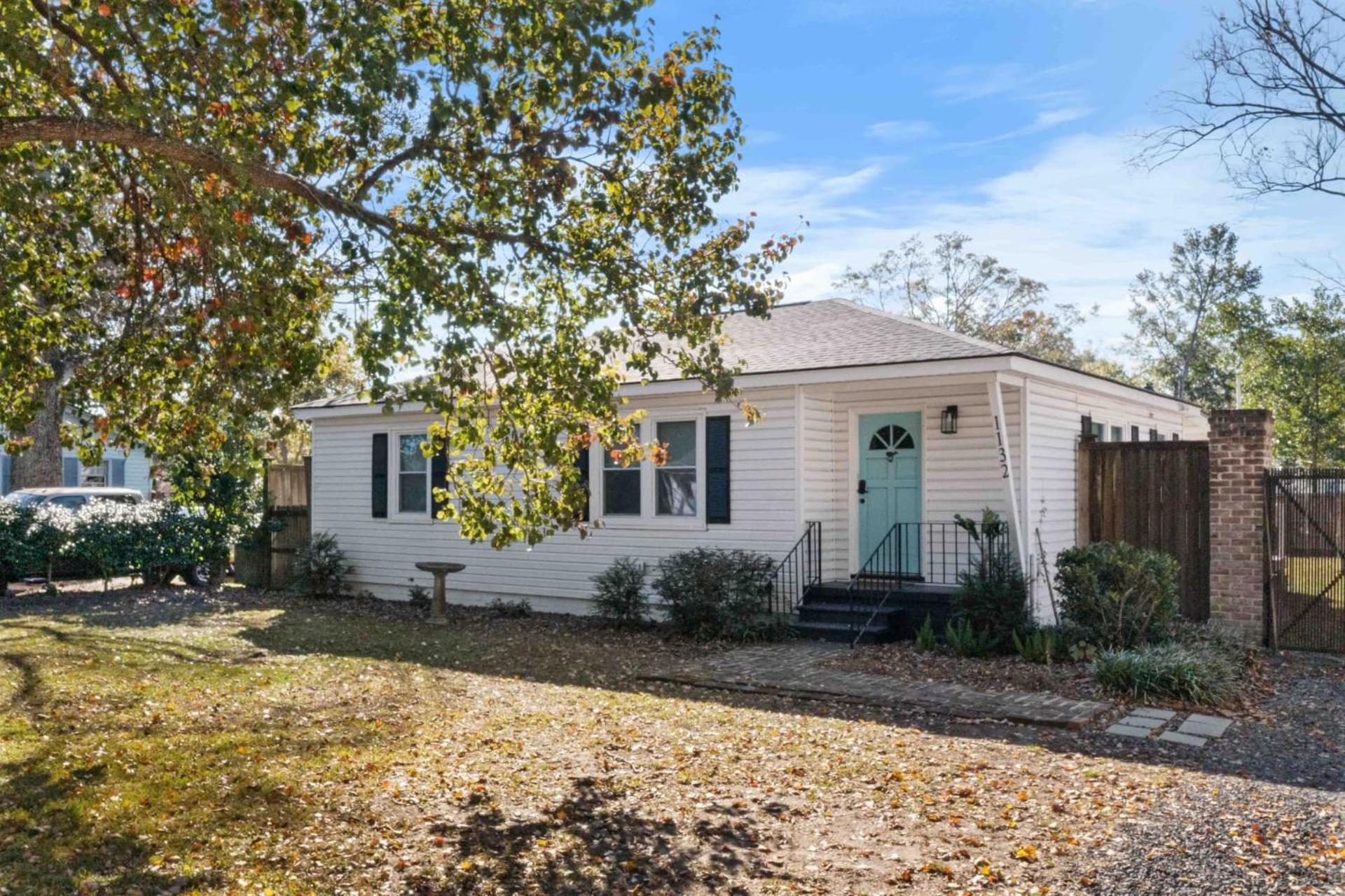 Holiday home Chic Modern House Close To Beaches & Downtown