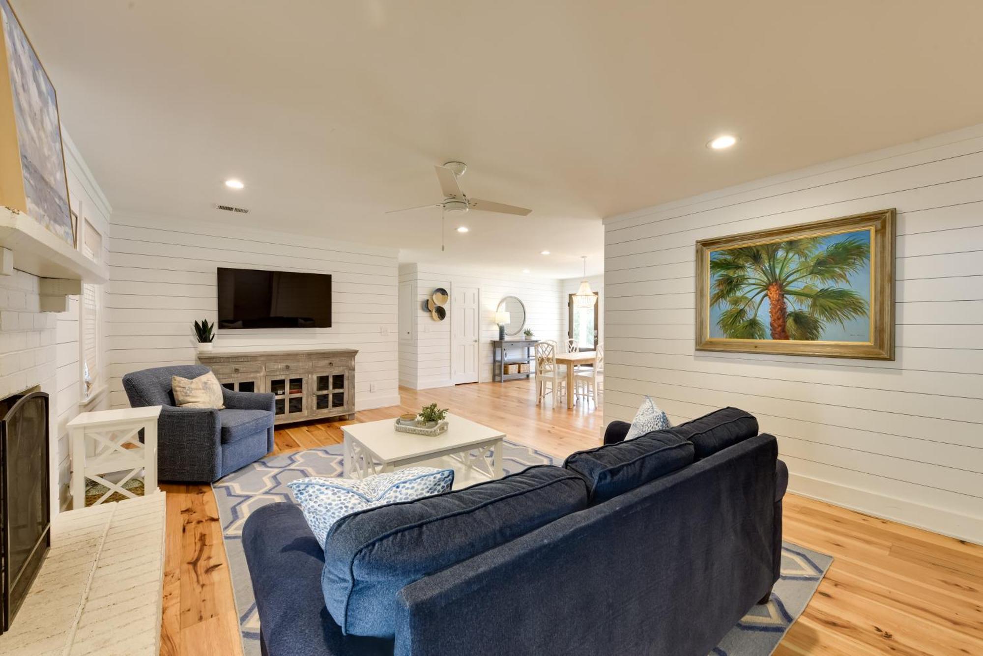 Holiday home 3 Mi To Coastal Escape In Mount Pleasant