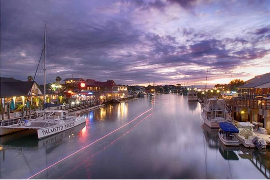 Holiday home Southern Charming New Mins To & Dwntn Charleston
