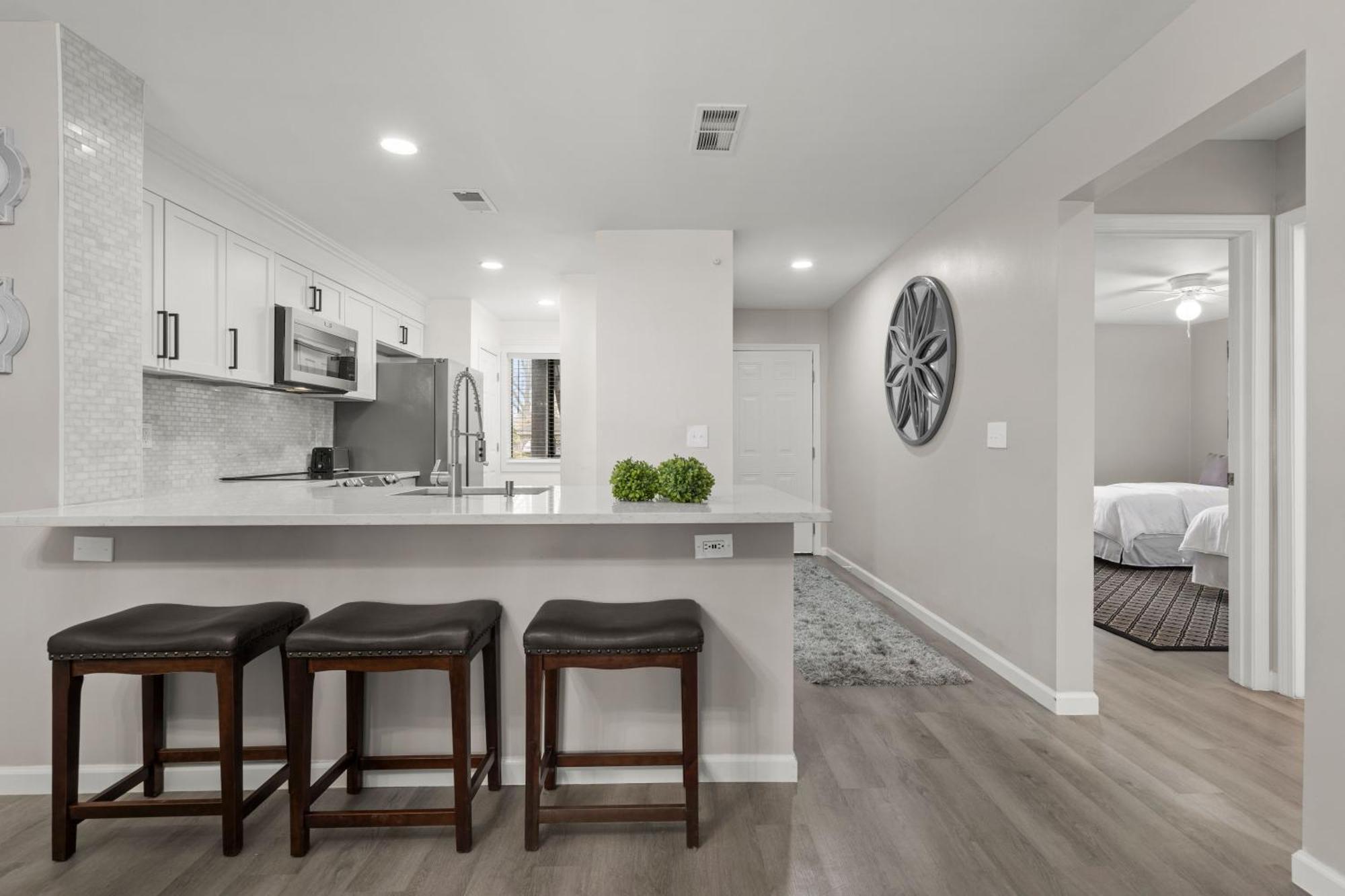 Modern Retreat * Charleston